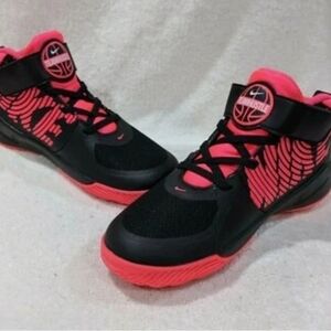 NEW Nike Team Hustle D 9 Black/Pink Girl's Sneakers Size 12